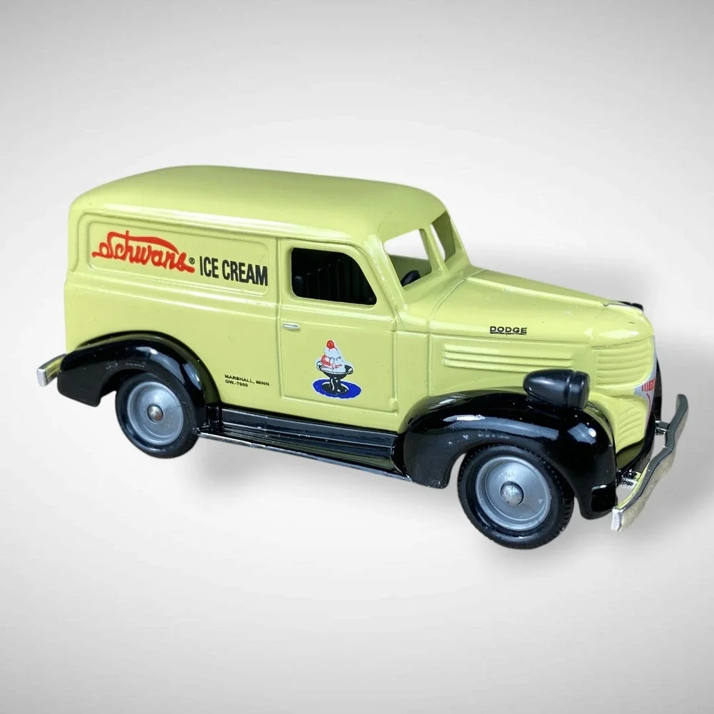 Schwan's Old #1 1946 Dodge Panel Van Lledo Diecast 1999 Box Ice Cream